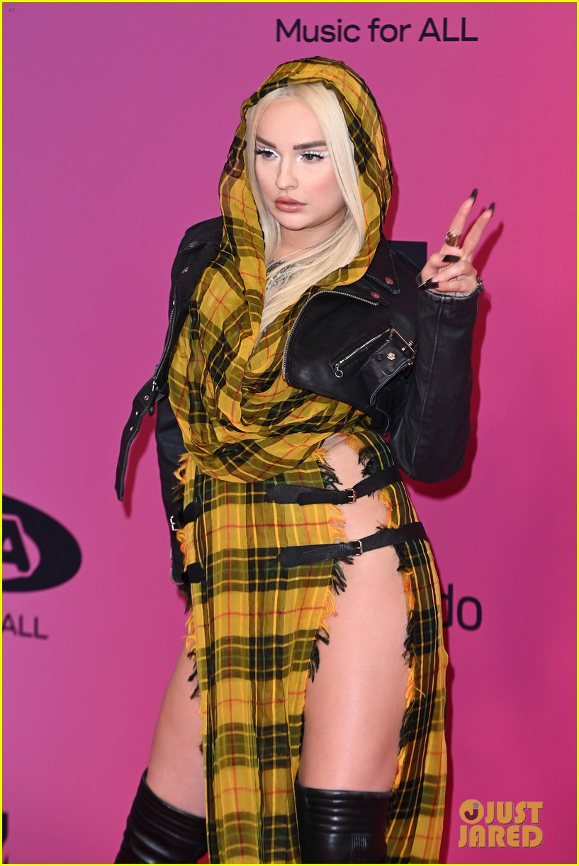 Kim Petras, Olly Alexander, Maneskin & More Hit the Red Carpet at MTV EMAs 2021!