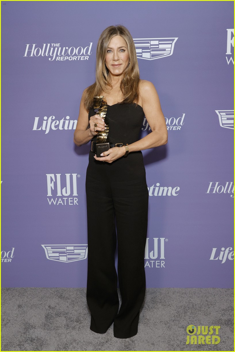 Jennifer Aniston Accepts the Sherry Lansing Leadership Award at THR's Power 100 Women Event