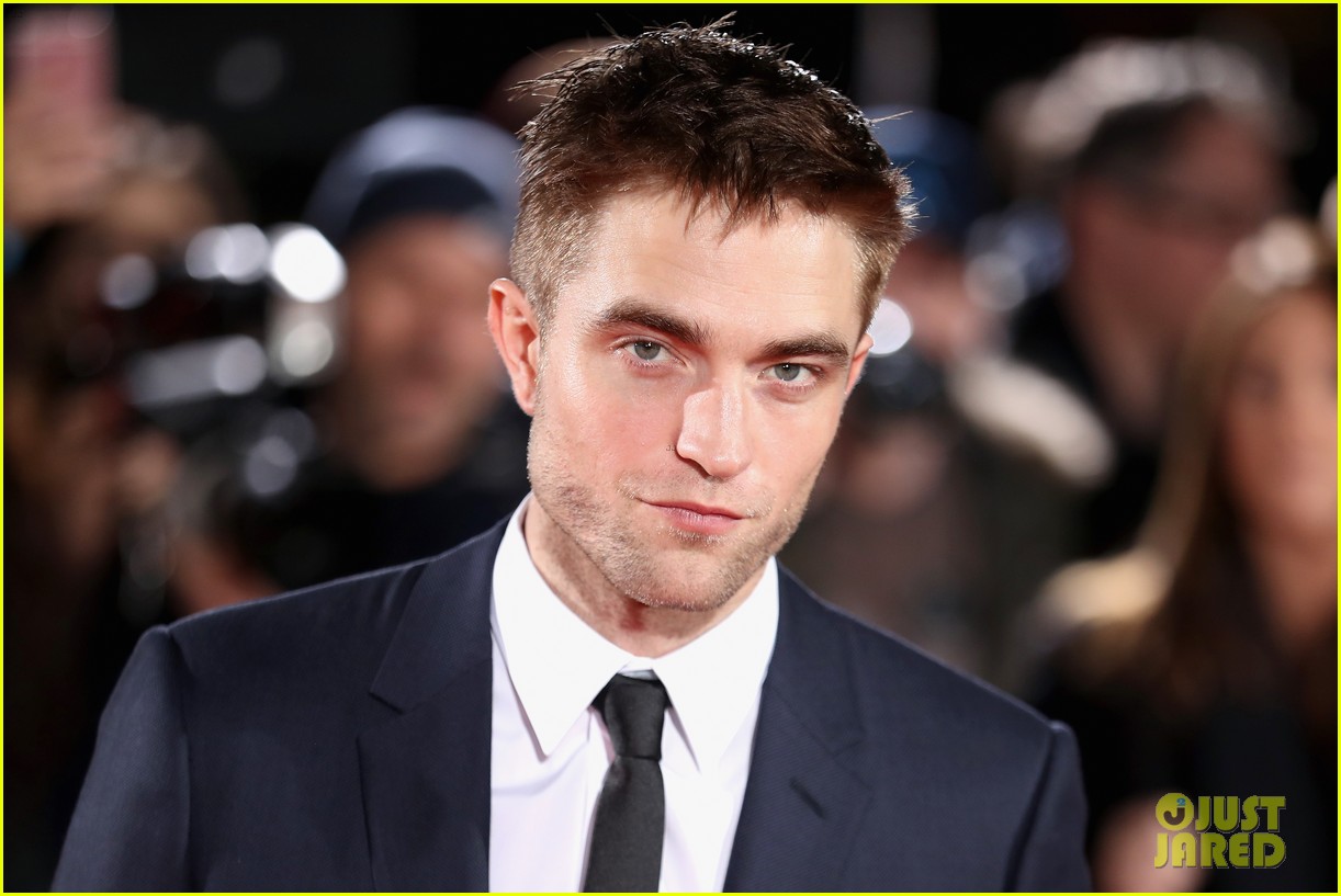 Robert Pattinson Reveals His Agents' Reaction to 'Batman' Casting