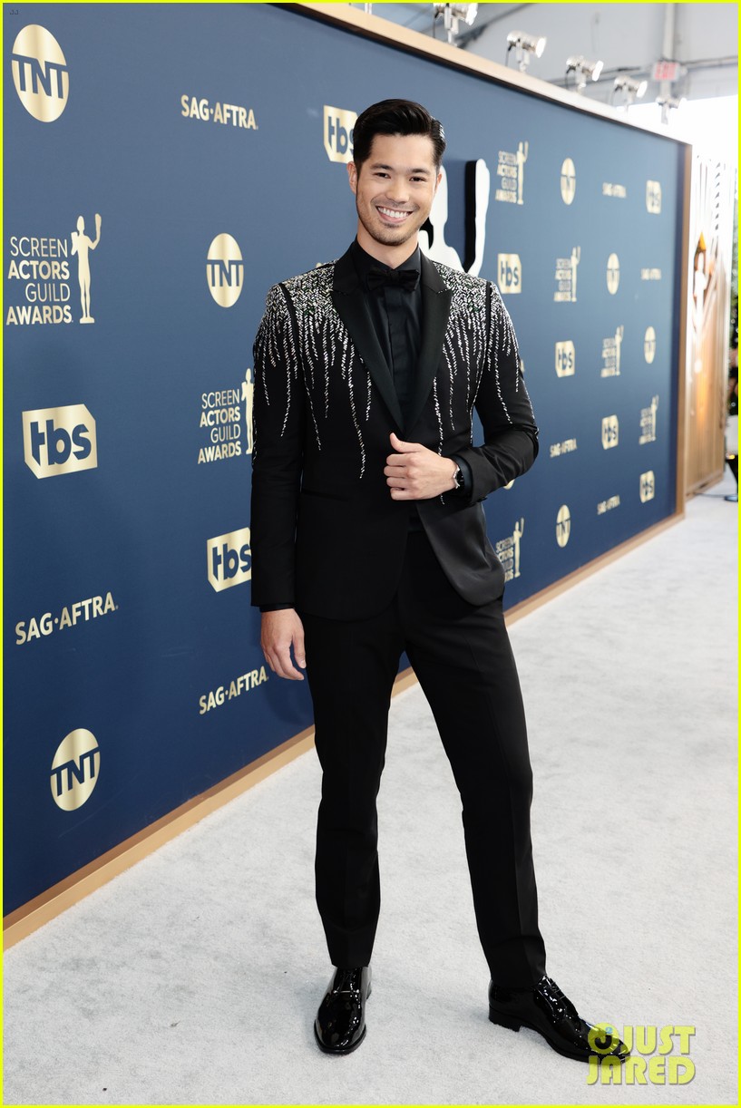 SAG Ambassadors Alexandra Daddario & Ross Butler Arrive for SAG Awards 2022