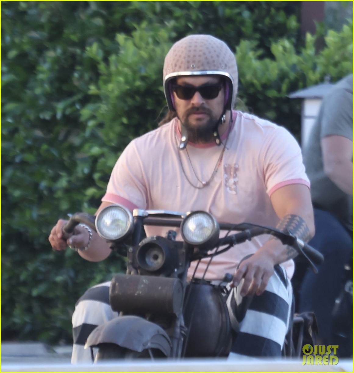 Jason Momoa Goes for Rare Motorcycle Ride After Announcing Split From Wife Lisa Bonet
