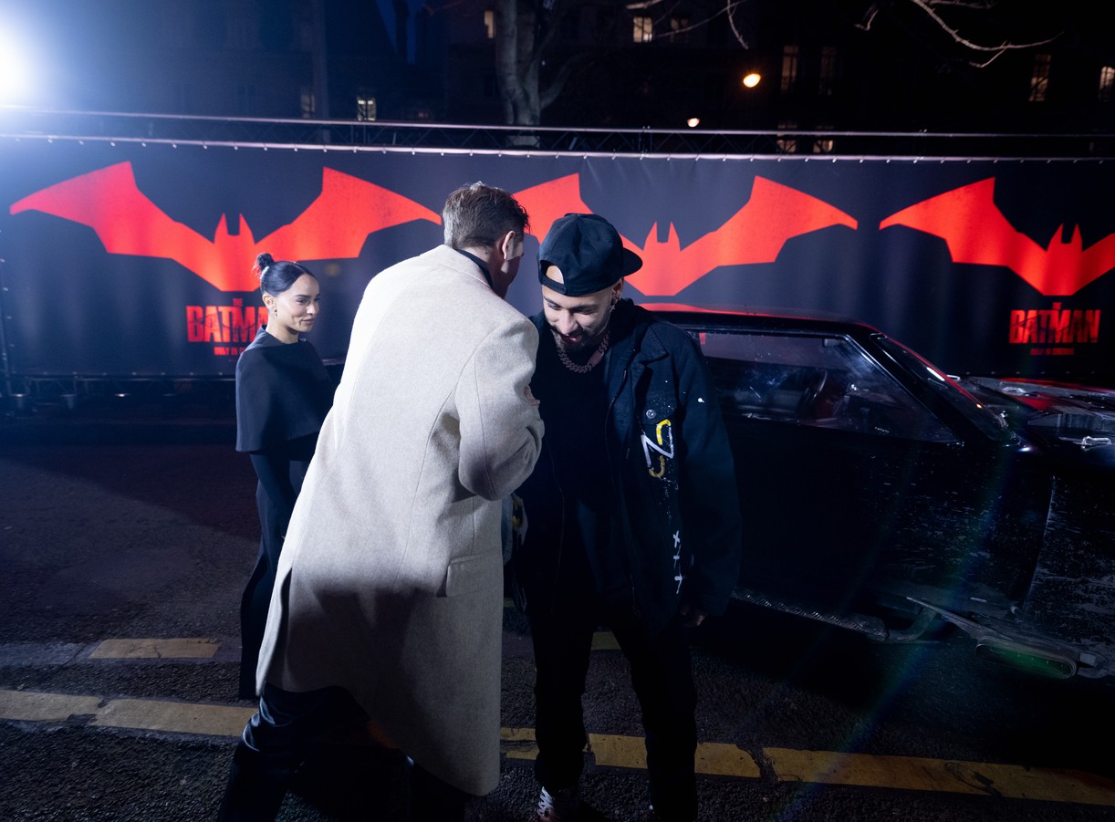 Neymar Hosts Robert Pattinson & Zoe Kravitz at Early Screening of 'The Batman'