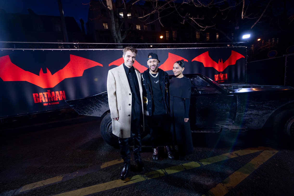 Neymar Hosts Robert Pattinson & Zoe Kravitz at Early Screening of 'The Batman'