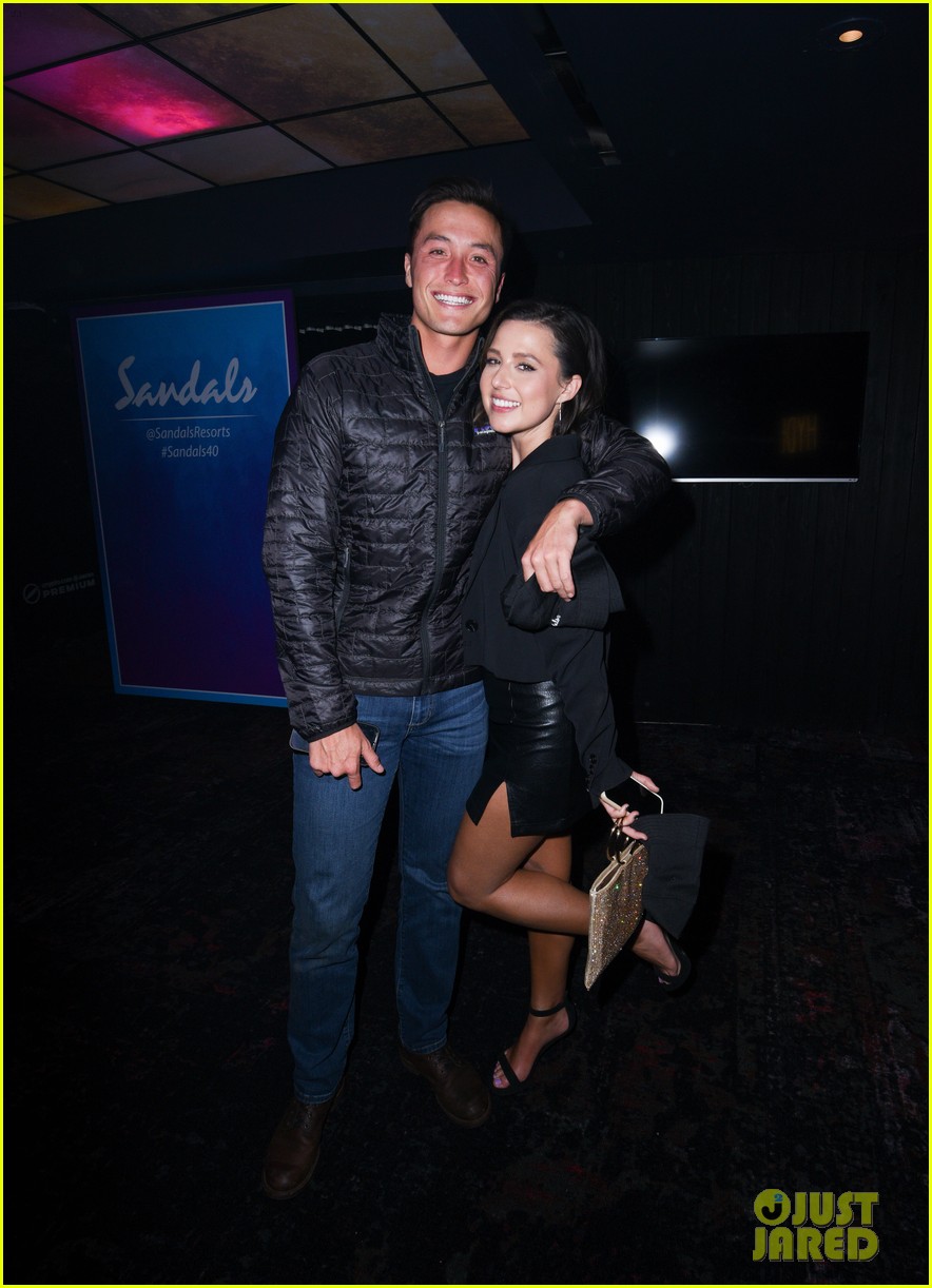 Bachelor Nation Stars Join More Celebs to Watch Justin Bieber's Concert from a Private Suite