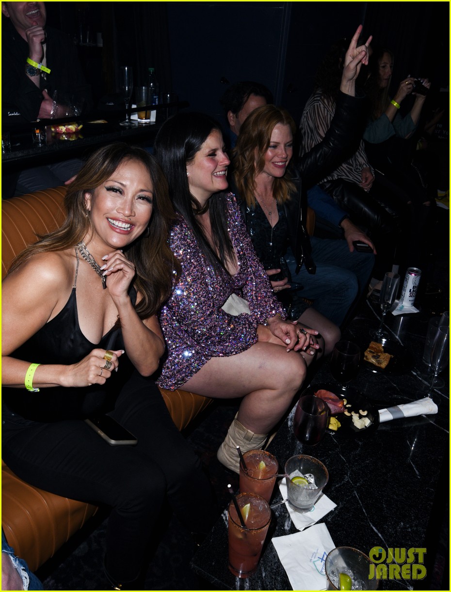 Bachelor Nation Stars Join More Celebs to Watch Justin Bieber's Concert from a Private Suite