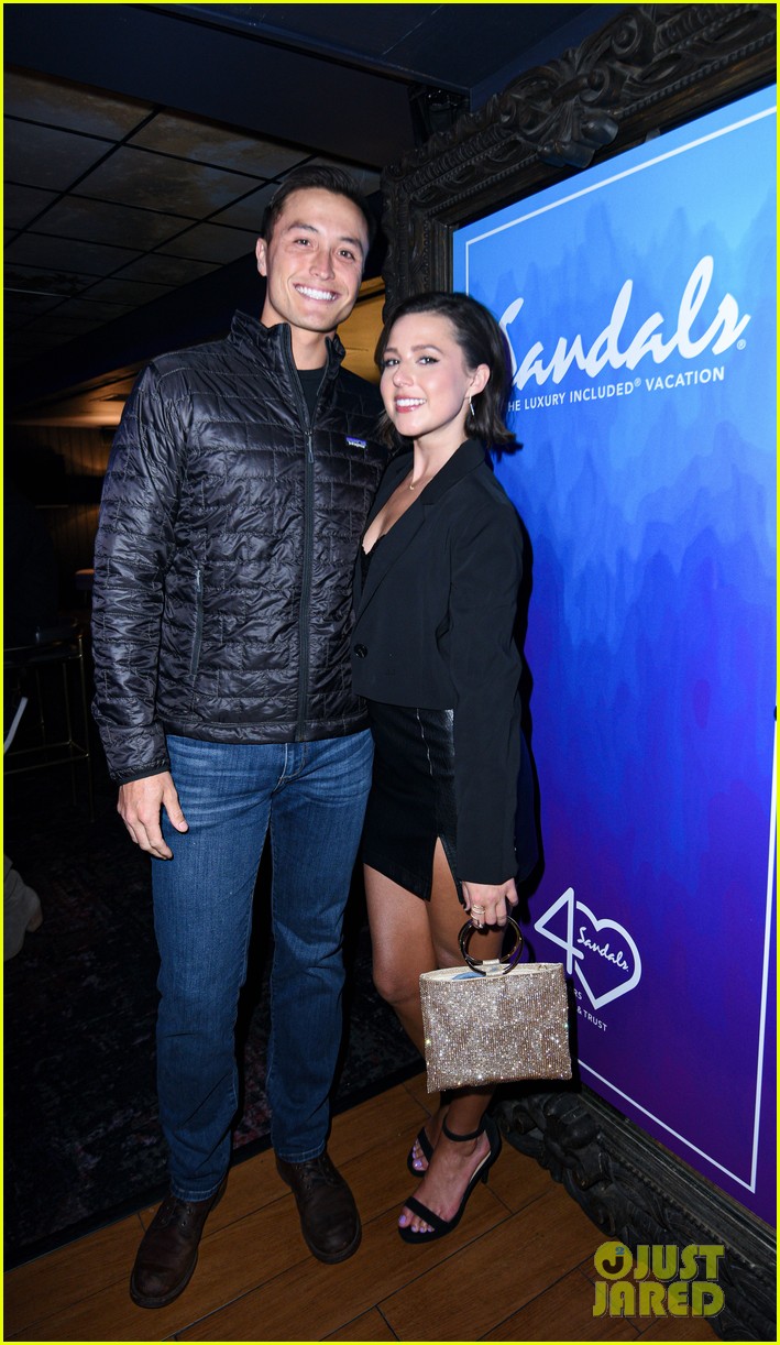 Bachelor Nation Stars Join More Celebs to Watch Justin Bieber's Concert from a Private Suite