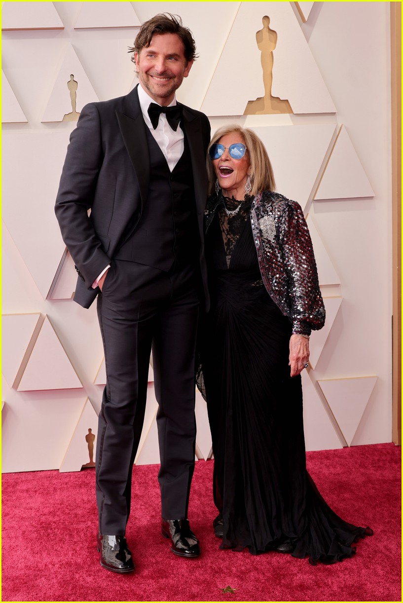 Jennifer Garner & Bradley Cooper Had an 'Alias' Reunion at Oscars 2022, Which Continued to the After Party!