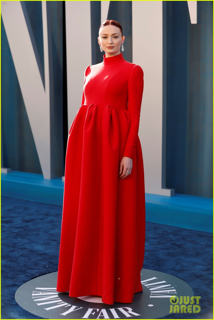red dress joe jonas Nick Jonas' "rEd DrEsS" Chronicles (Compilation)