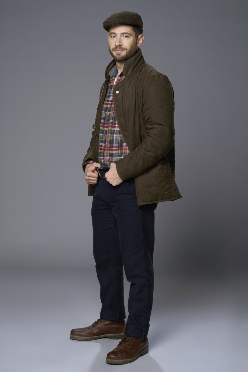 Hallmark's 'The Presence of Love' Cast: Julian Morris & Eloise Mumford Star In New Romantic Drama