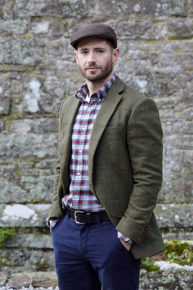 Hallmark's 'The Presence of Love' Cast: Julian Morris & Eloise Mumford Star In New Romantic Drama