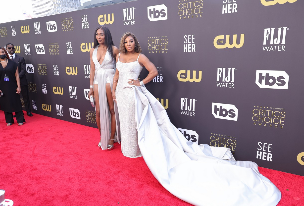 Venus & Serena Williams Have a Matching Sister Moment at Critics Choice Awards 2022