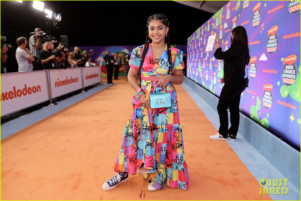 Miranda Cosgrove & Rob Gronkowski Arrive for Hosting Duties at Kids Choice Awards 2022