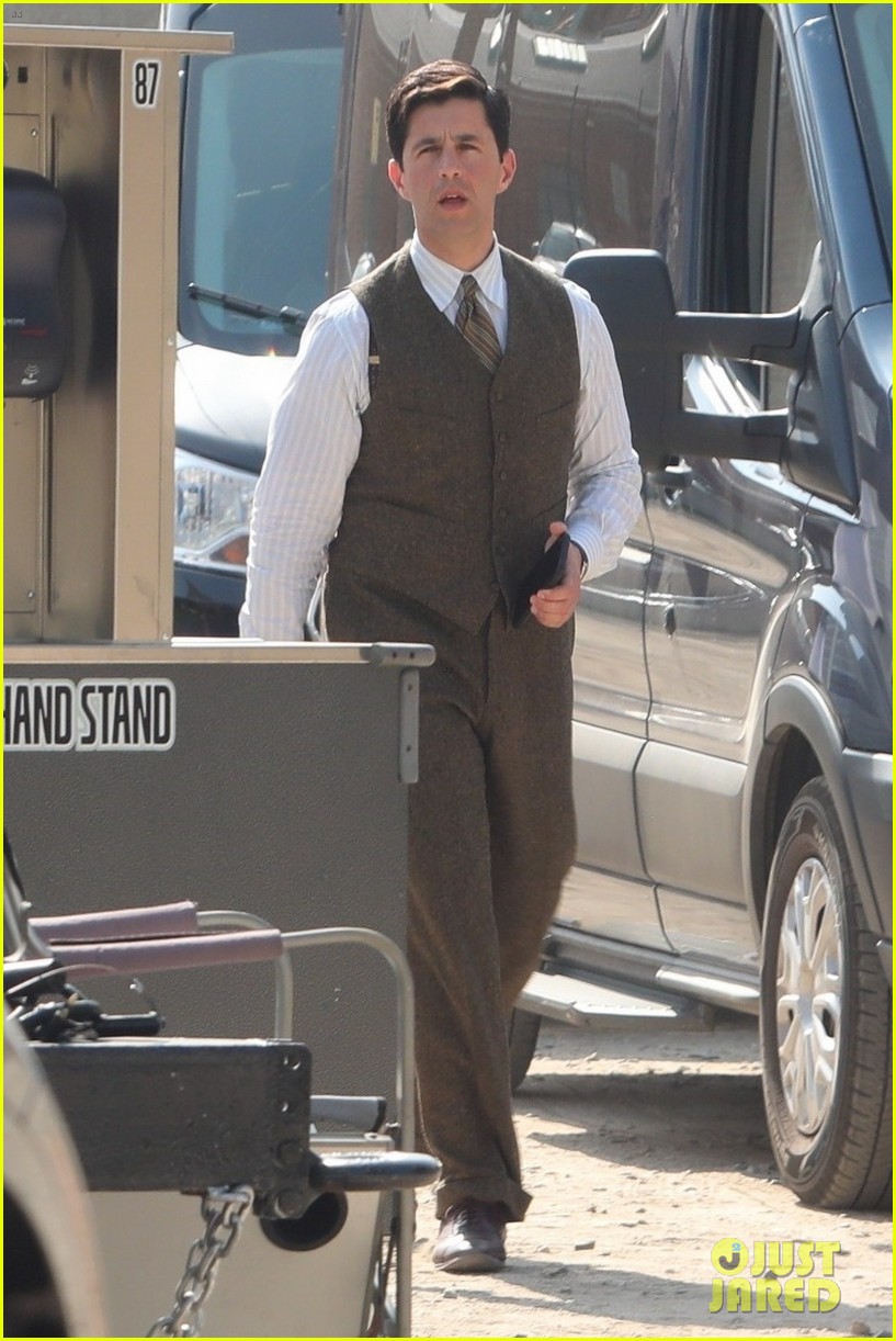 Josh Hartnett & Josh Peck Spotted in Matching Outfits on 'Oppenheimer' Set