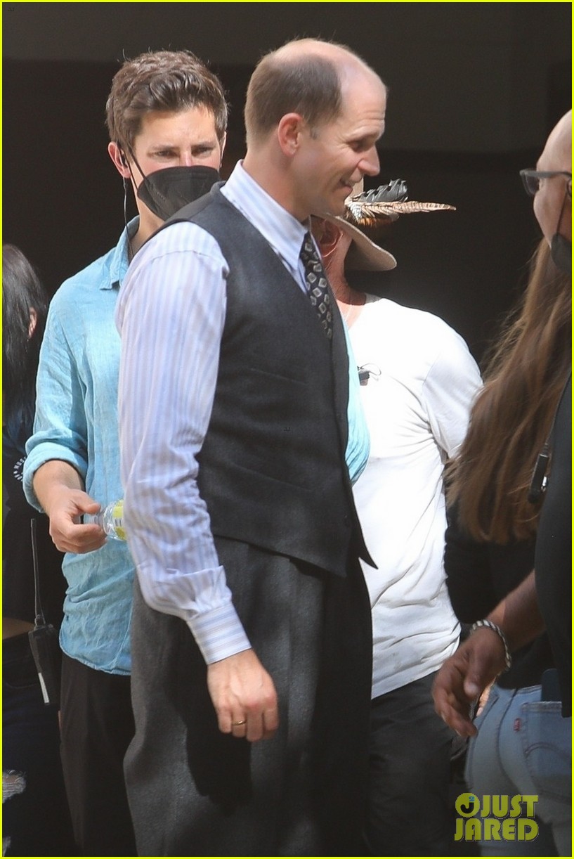Josh Hartnett & Josh Peck Spotted in Matching Outfits on 'Oppenheimer' Set