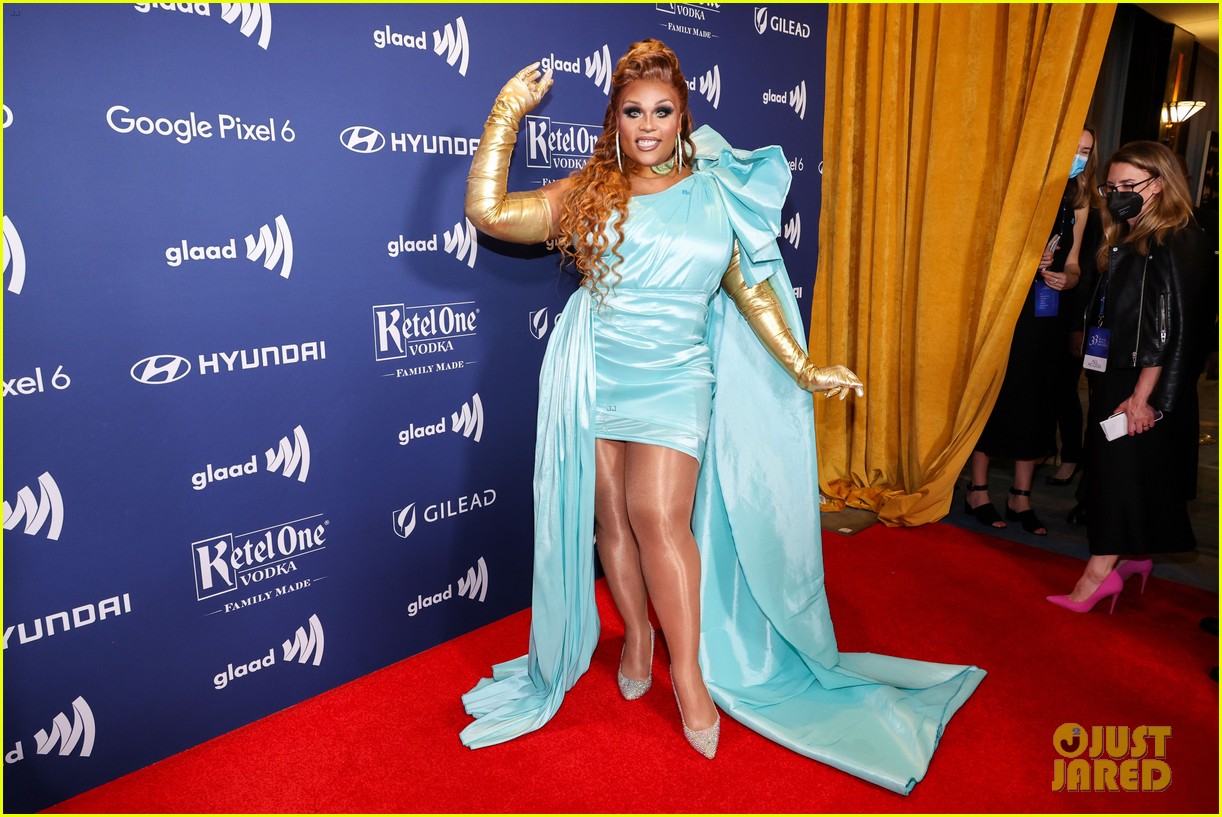 Ariana DeBose & Dove Cameron Honor Judith Light & Wilson Cruz at GLAAD Media Awards 2022
