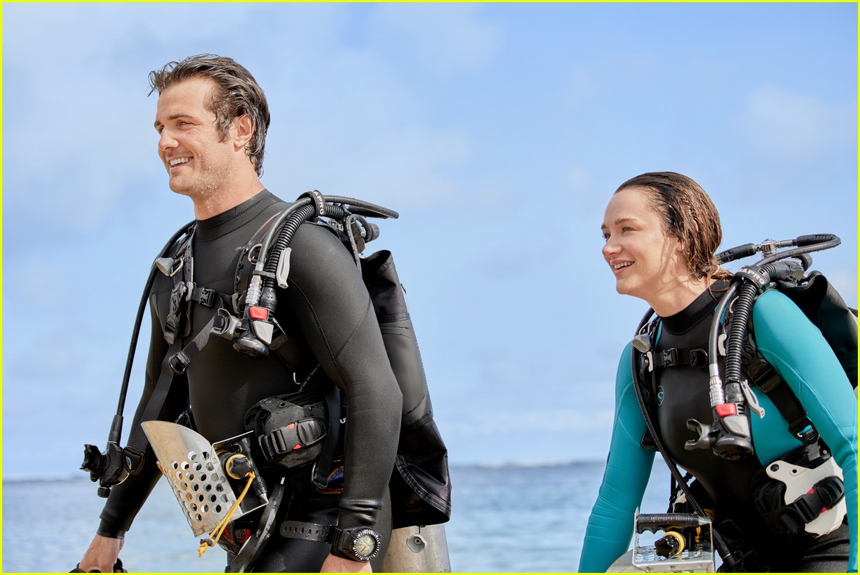 Hunter King & Beau Mirchoff's Hallmark Movie 'Hidden Gems' Gets Sneak Peek Preview - Watch Now!