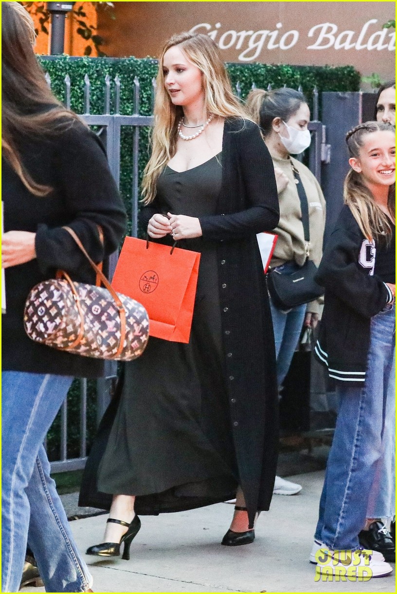 Jennifer Lawrence & Husband Cooke Maroney Enjoy a Dinner Date Out in Santa Monica