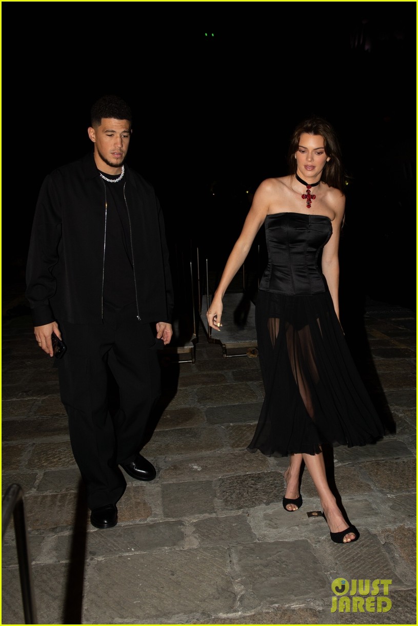 Kendall & Kylie Jenner Attend Kourtney's Pre-Wedding Dinner in Italy - See Photos!