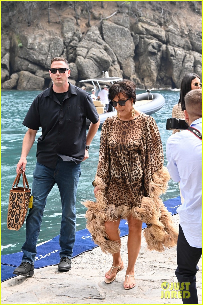 Kourtney Kardashian & Travis Barker Bring the Family On a Yacht Ride for Saturday Festivities During Italian Wedding Weekend (Photos)