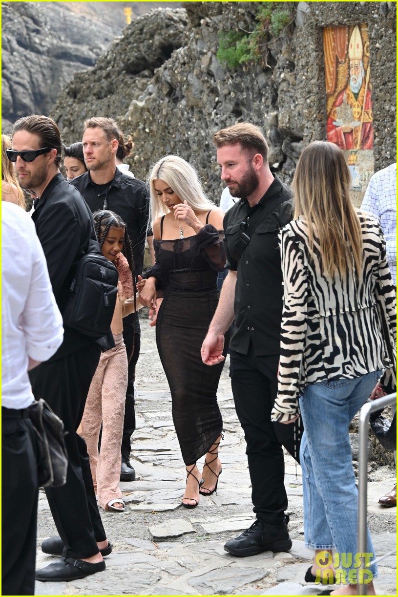 Kourtney Kardashian & Travis Barker Bring the Family On a Yacht Ride for Saturday Festivities During Italian Wedding Weekend (Photos)
