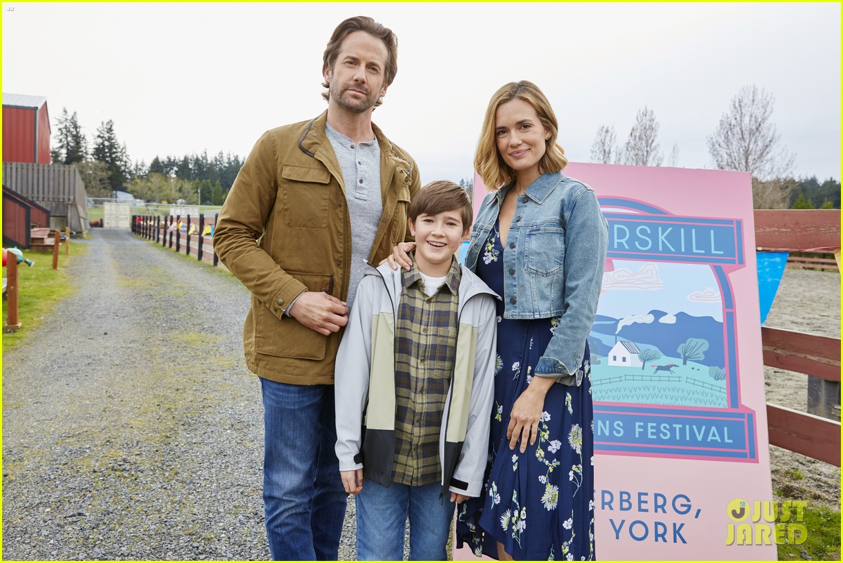 Niall Matter Reveals The Process of Becoming Rip Van Winkle For Hallmark's 'Rip in Time' Movie