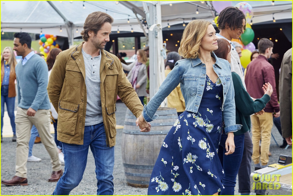Niall Matter Reveals The Process of Becoming Rip Van Winkle For Hallmark's 'Rip in Time' Movie