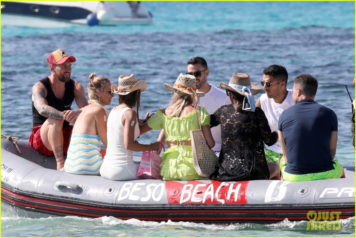 Lionel Messi Soaks Up the Sun During Yacht Trip with Friends in Spain