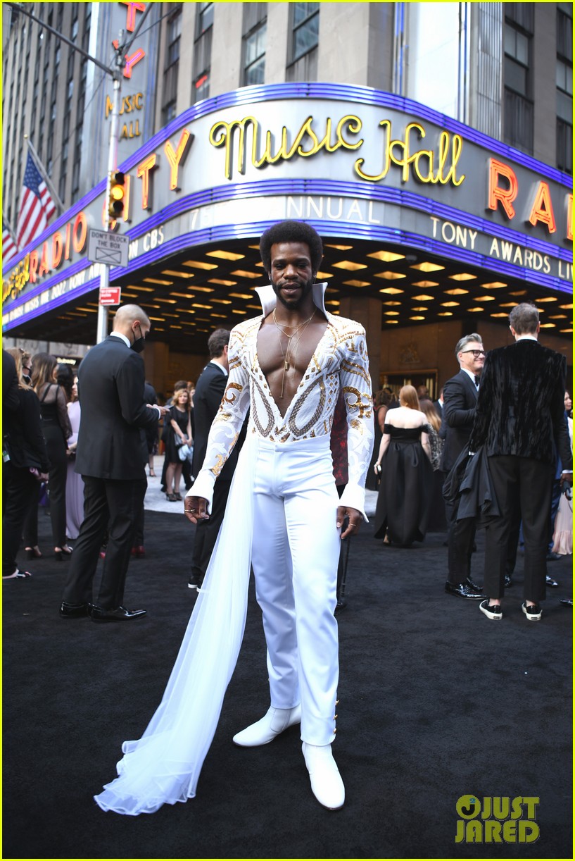 A Strange Loop's Jaquel Spivey & Writer Michael R. Jackson Walk Carpet at Tony Awards 2022!