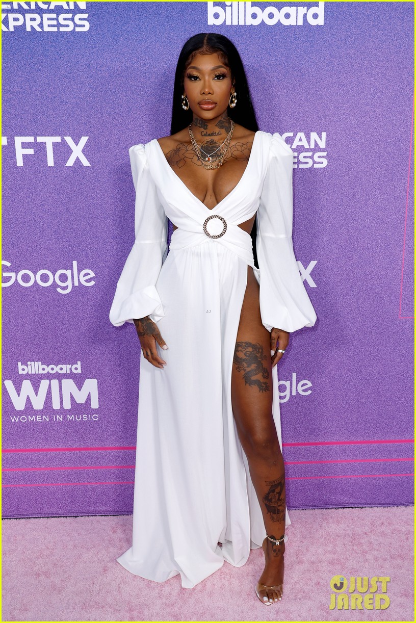 Summer Walker Confirms She's Pregnant, Expecting Child with Boyfriend Larry