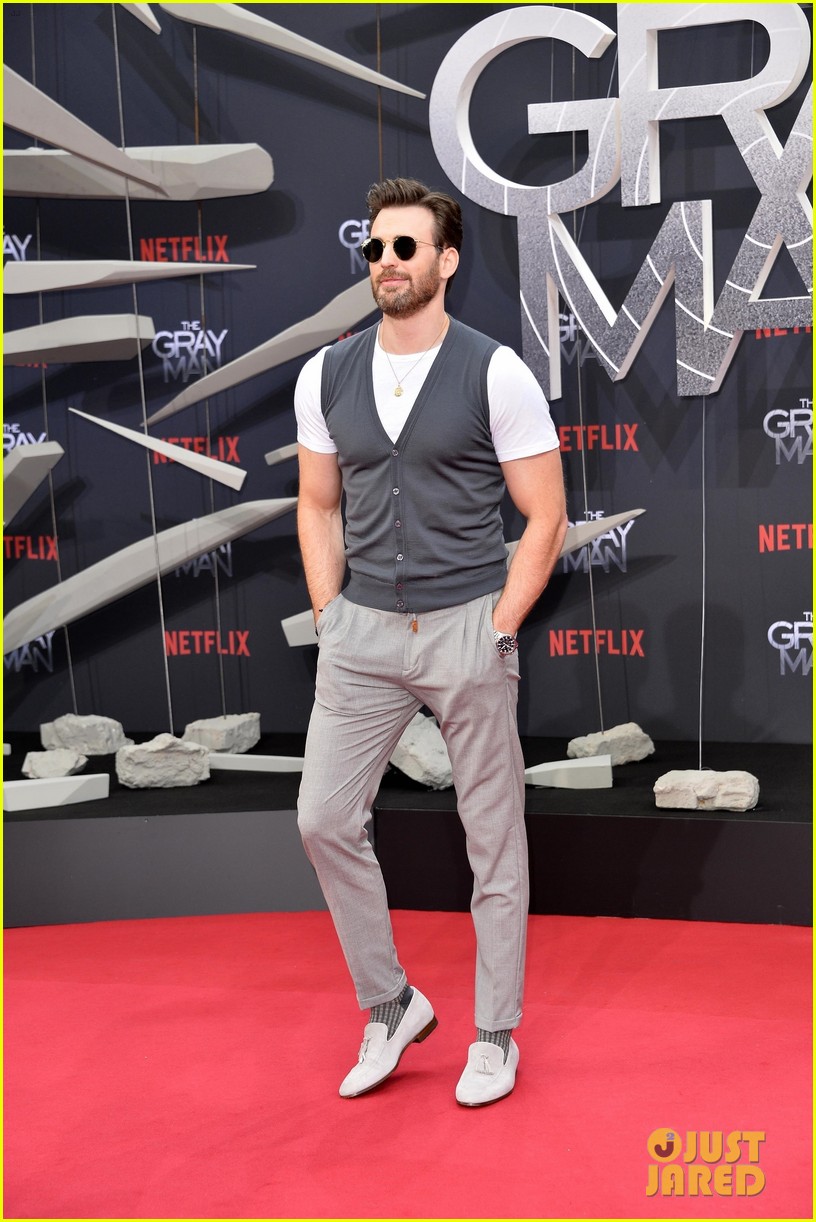 Ryan Gosling, Chris Evans, & Ana de Armas Flaunt Their Personal Styles at 'The Gray Man' Berlin Premiere