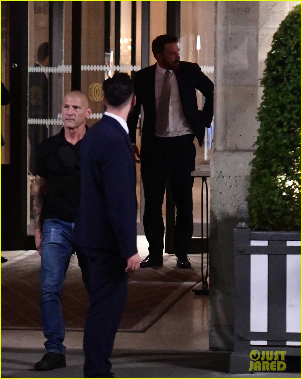 Jennifer Lopez & Ben Affleck Spotted Honeymooning With Their Kids in Paris (Photos)
