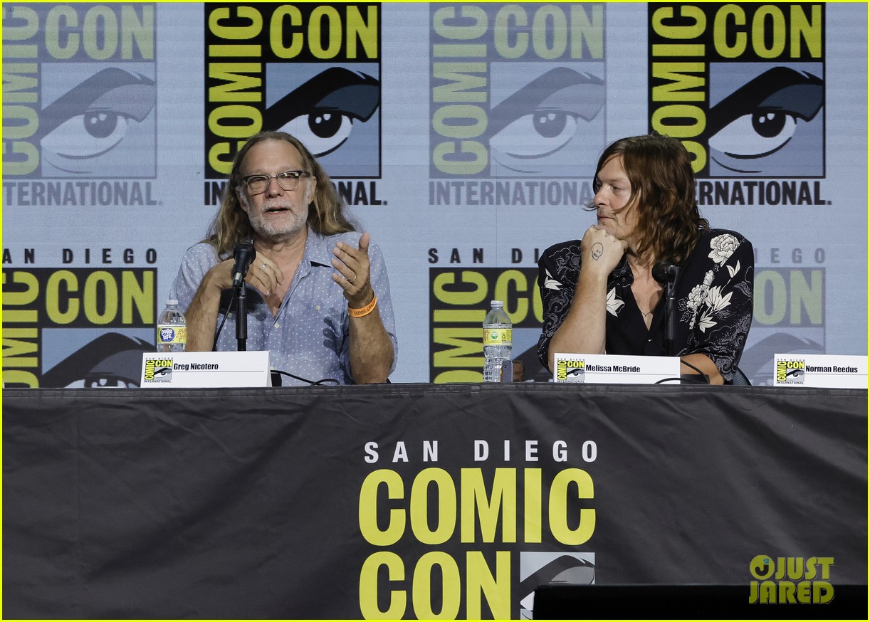 Danai Gurira & Andrew Lincoln Surprise Fans & Co-Stars at 'The Walking Dead' Panel During Comic-Con
