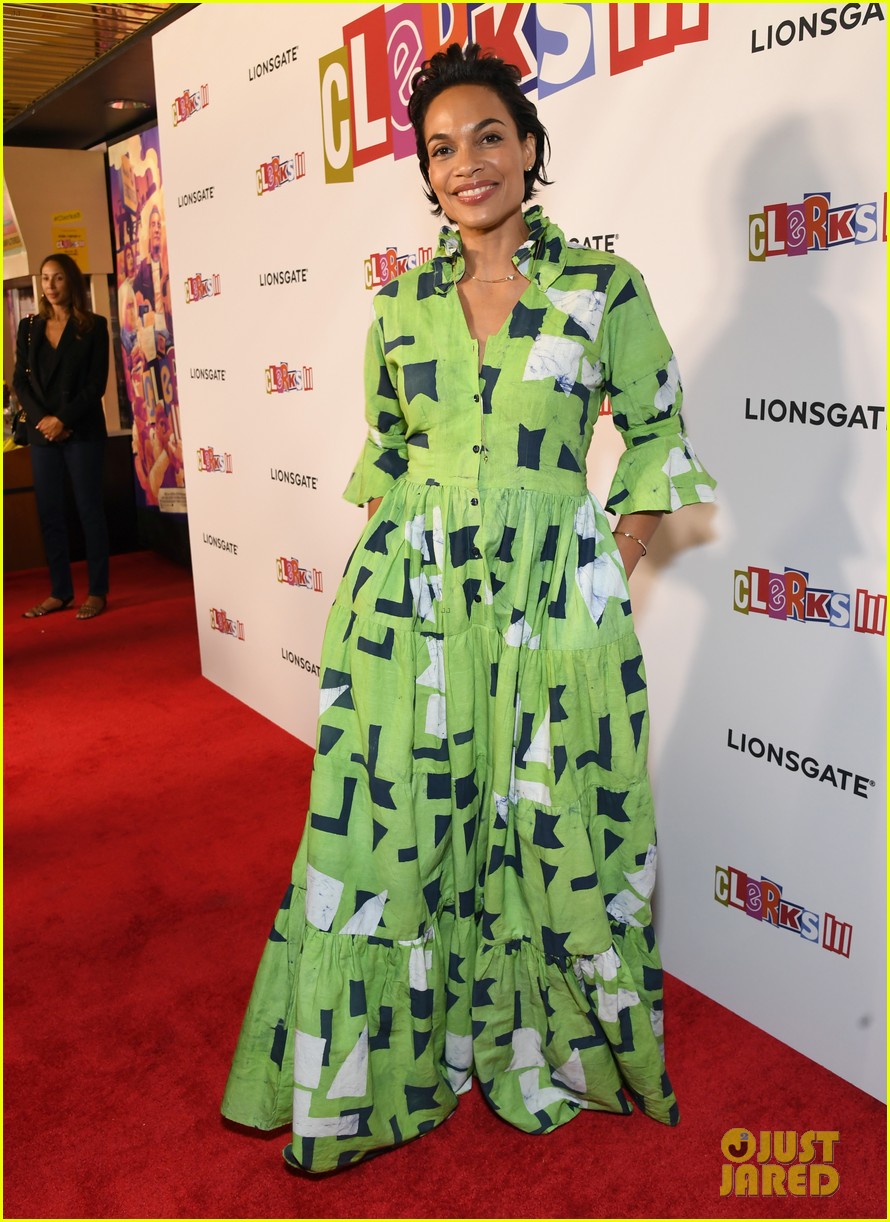Kevin Smith Celebrates the Premiere of 'Clerks III' with Rosario Dawson & More!