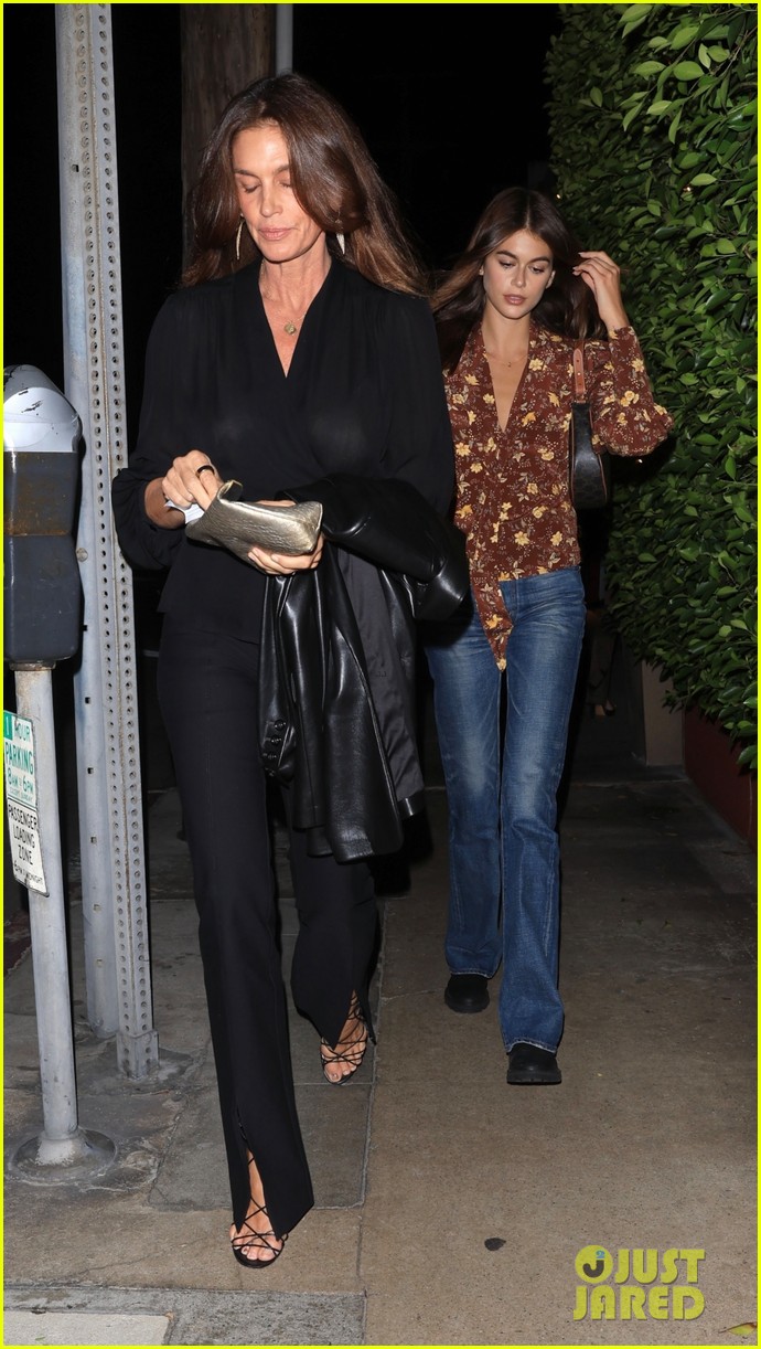 Cindy Crawford & Daughter Kaia Gerber Grab Dinner Together in Santa Monica