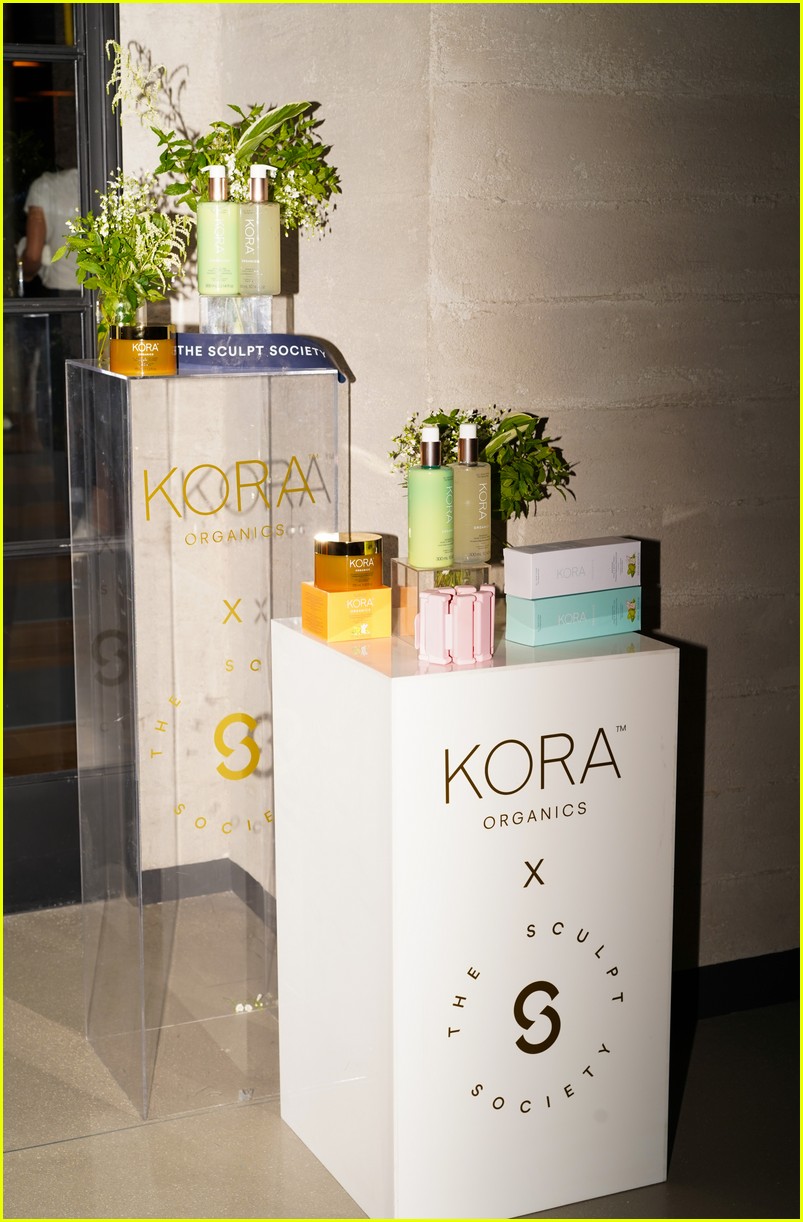 Miranda Kerr Hosts Workout Class With Her Famous Friends to Celebrate KORA Organics Body Launch