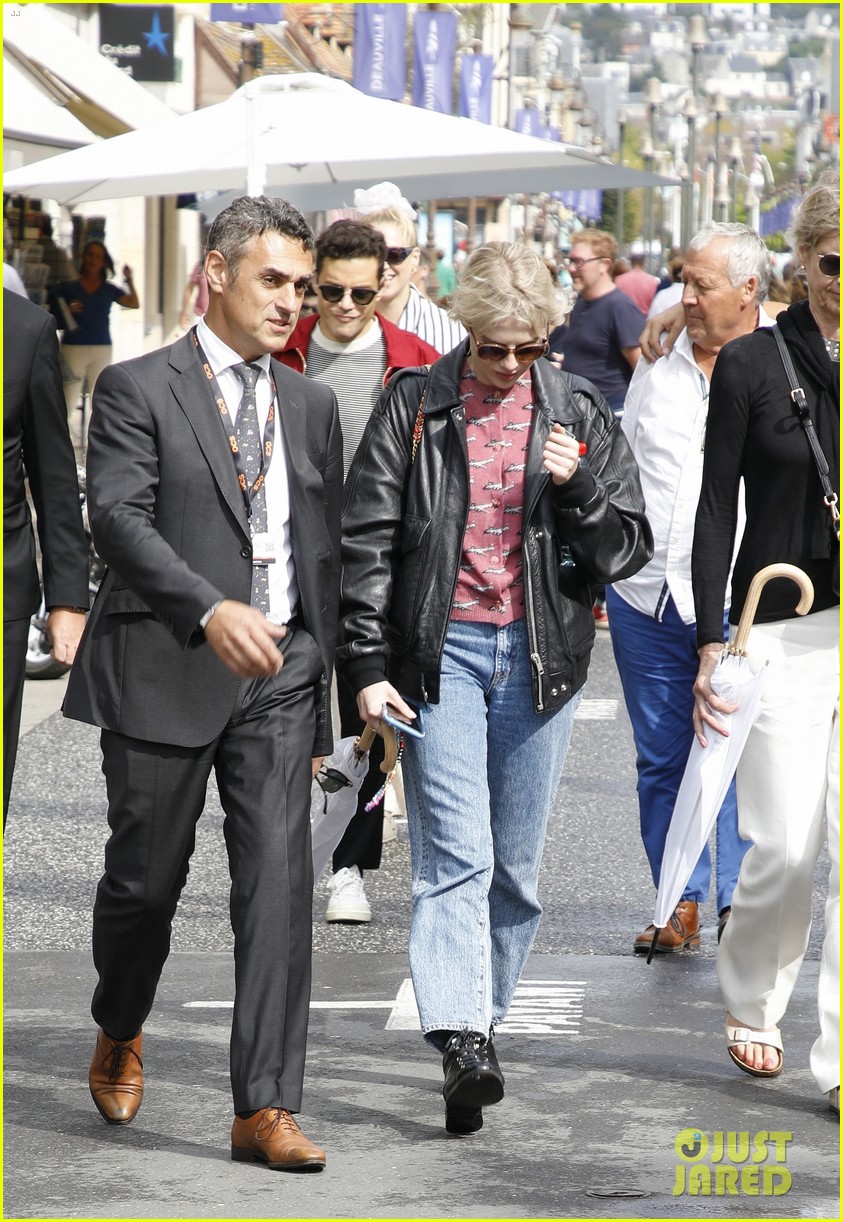 Rami Malek & Girlfriend Lucy Boynton Spend the Day Sightseeing in France