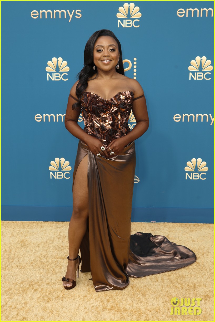 Quinta Brunson & Sheryl Lee Ralph Are Stunning 'Abbott Elementary' Teachers at Emmy Awards 2022
