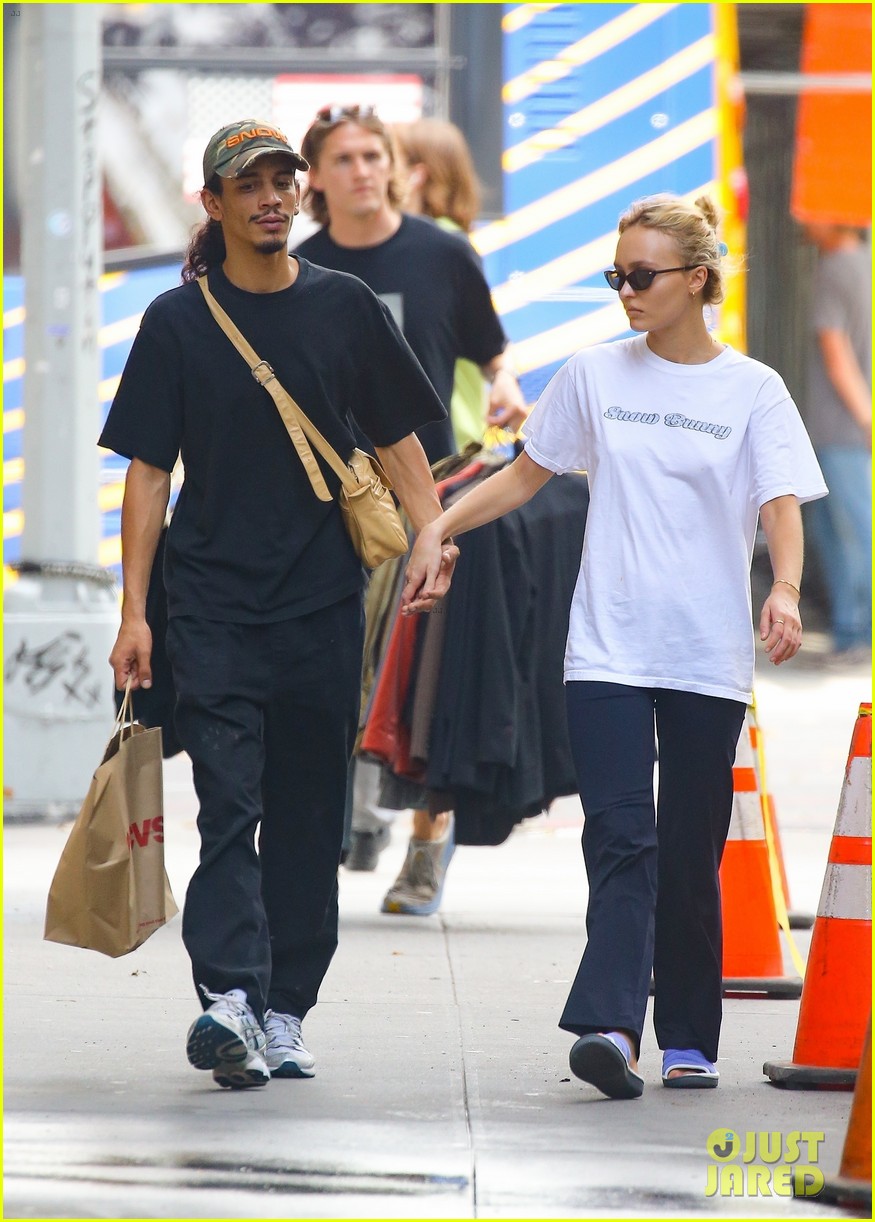 Lily-Rose Depp & Boyfriend Yassine Stein Hold Hands While Picking Up Lunch in NYC