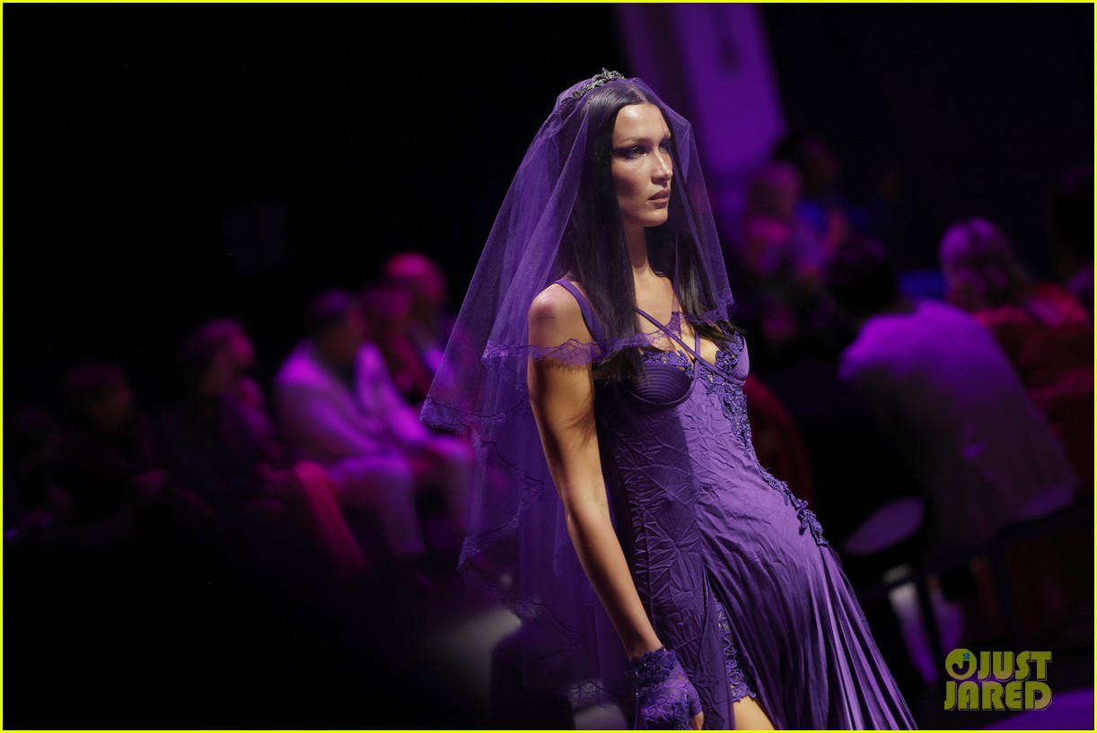 Paris Hilton Closes the Versace Show in Milan, Walks Alongside Top Models Like Gigi, Bella, & More!