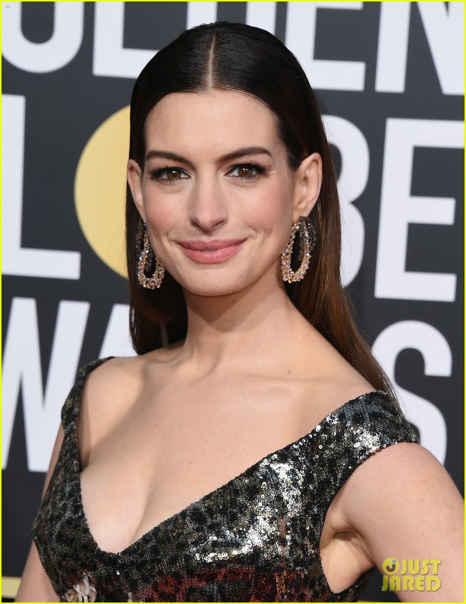 Anne Hathaway Weighs In On Viral 'Devil Wears Prada' Theory That Nate Was The Villian