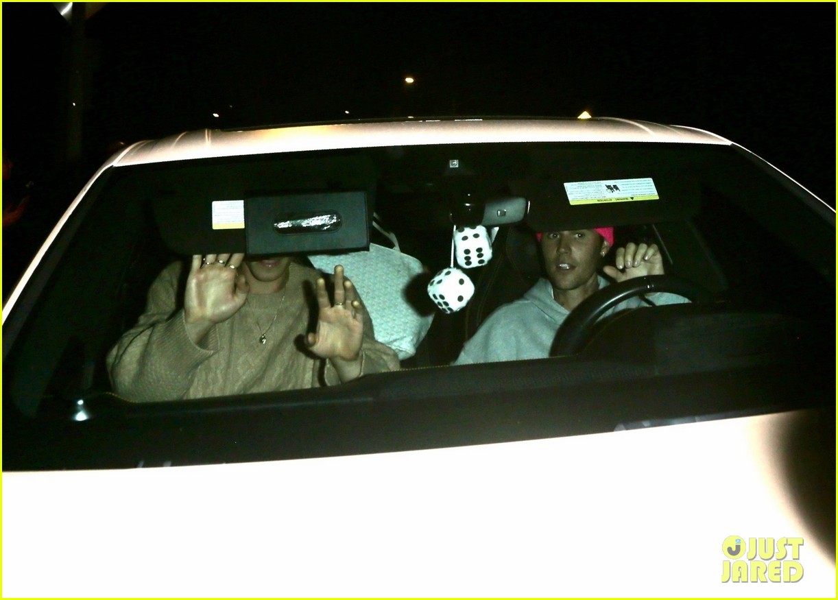 Justin Bieber & Shawn Mendes Went to Church Together During Their Breaks from Touring