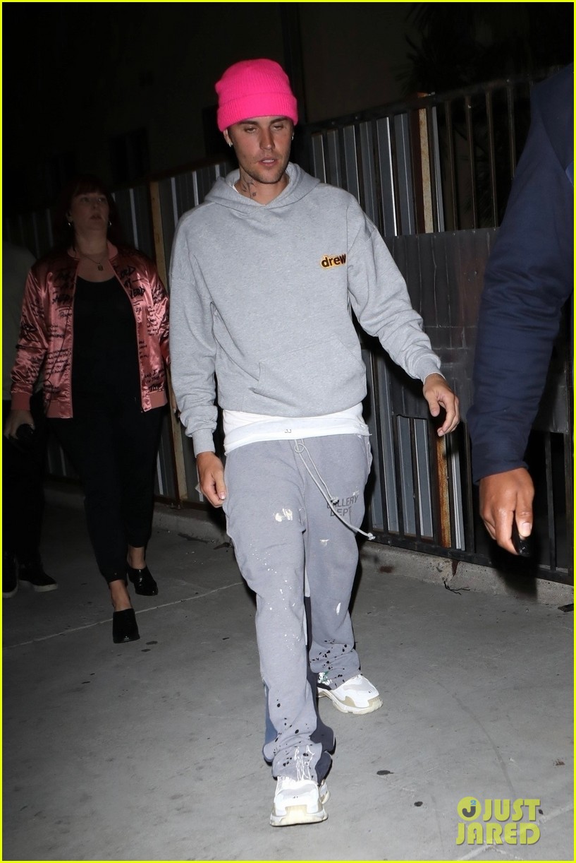 Justin Bieber & Shawn Mendes Went to Church Together During Their Breaks from Touring