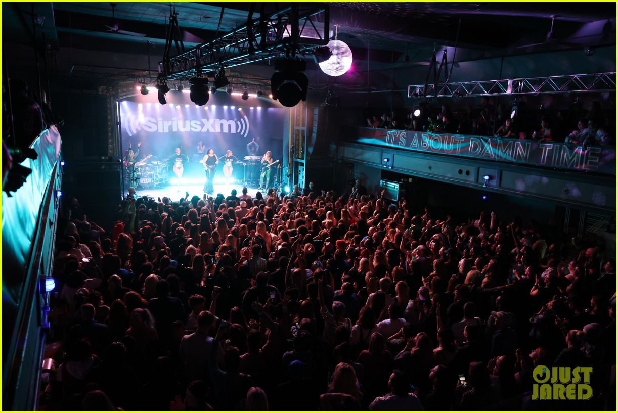 Lizzo Took a Break From Her Tour for SiriusXM's Intimate Show in Detroit!