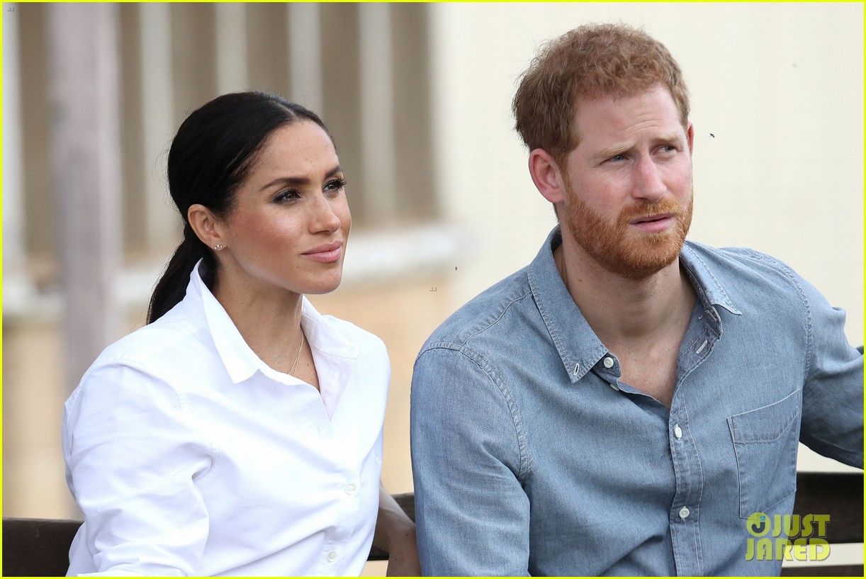 Meghan Markle & Prince Harry Enjoy a Night Out at the Jack Johnson Concert