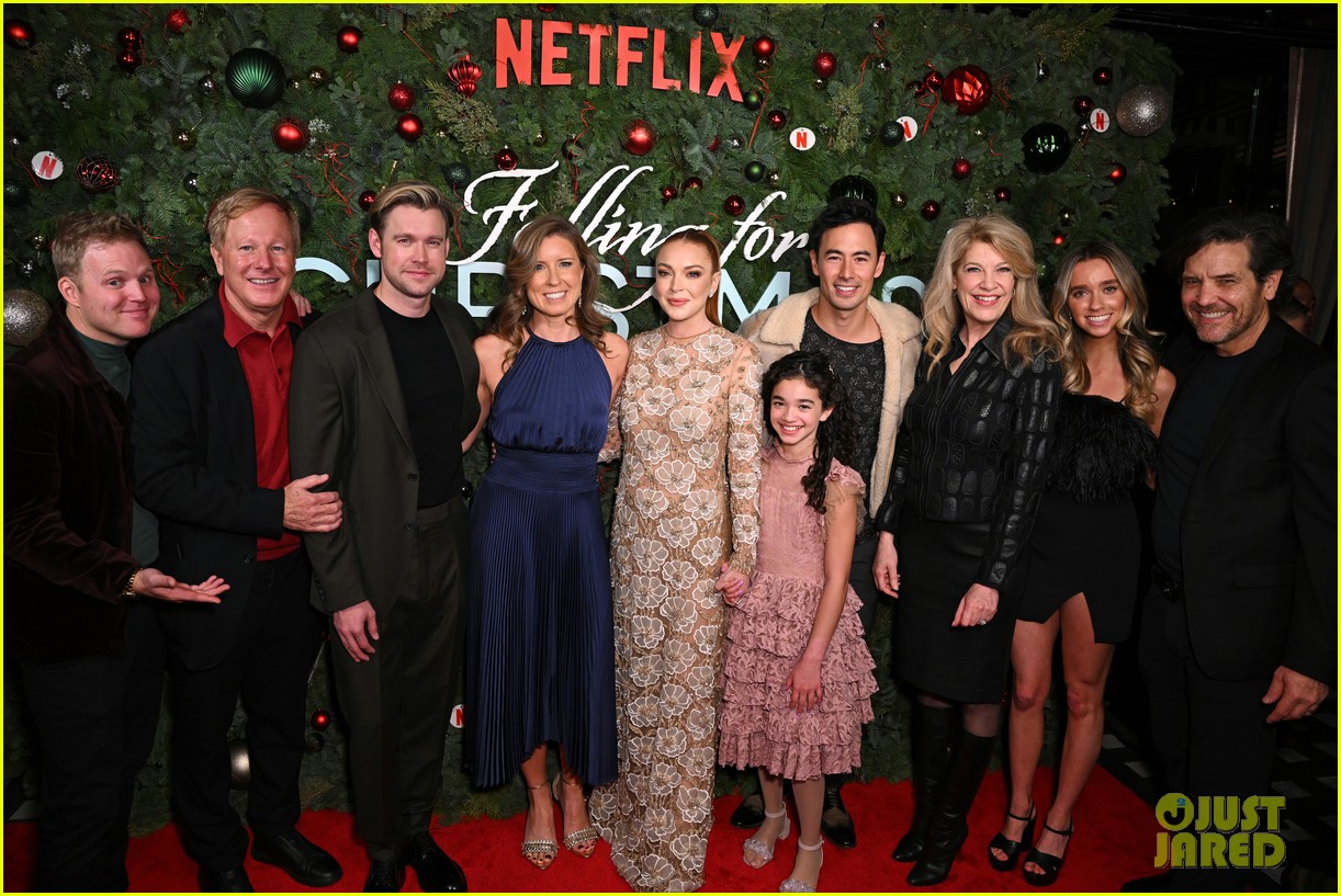 Lindsay Lohan & Husband Bader Shammas Make Red Carpet Debut at 'Falling for Christmas' Premiere