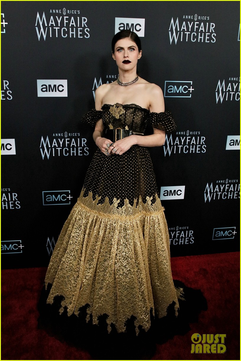 Alexandra Daddario Goes Gothic Chic at 'Mayfair Witches' Premiere!