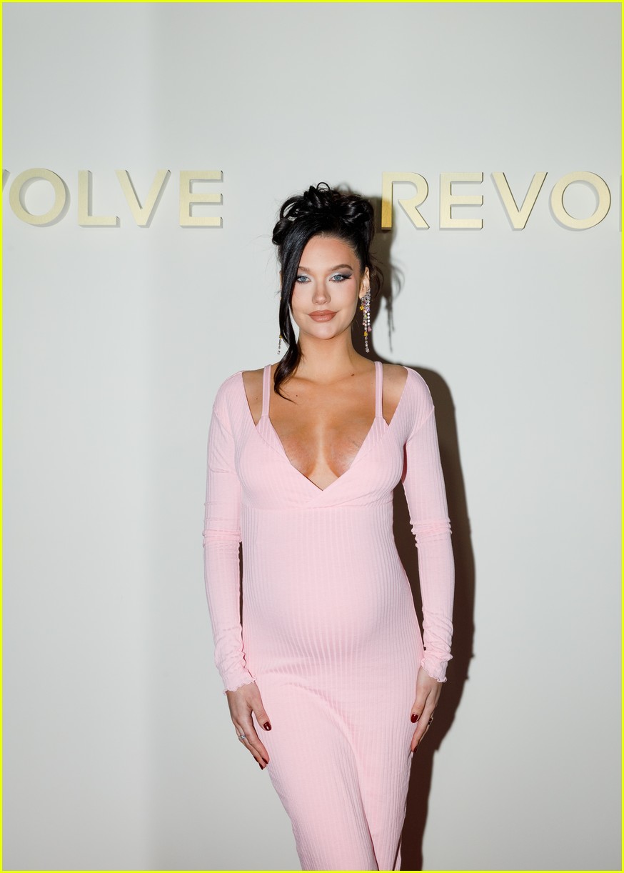 Khloe Kardashian, Hunter King, & More Stars Celebrate the Holidays at Revolve Winterland