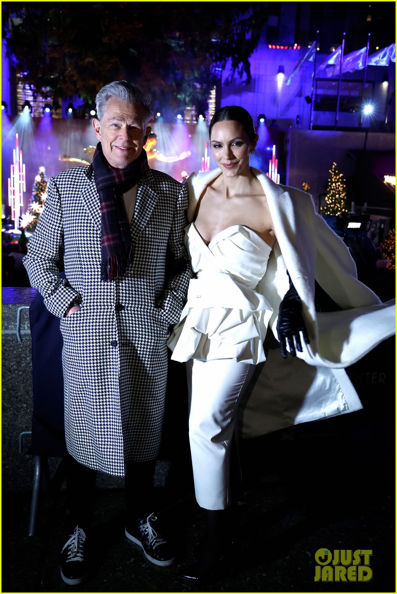Katharine McPhee & David Foster Kick Off a Busy Week at Rockefeller Center Christmas Tree Lighting!