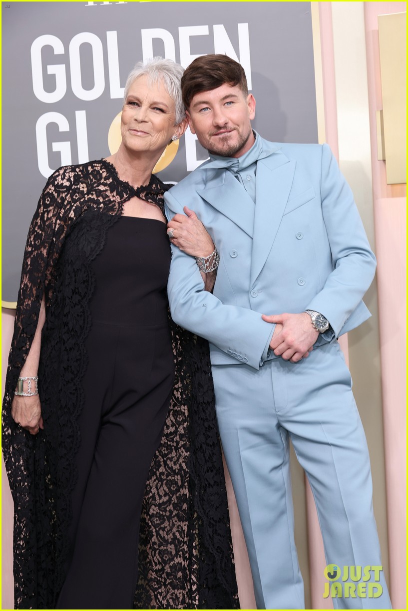 Nominees Jamie Lee Curtis & Barry Keoghan Adorably Pose Together on Golden  Globes 2023 Red Carpet - Just Jared - Celebrity News and Gossip |  Entertainment
