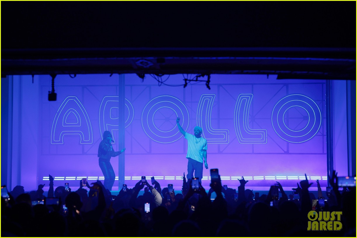 Drake Performs Career-Spanning Show for SiriusXM Fans Featuring an Epic Set List, Surprise Guests, & Scary Audience Accident